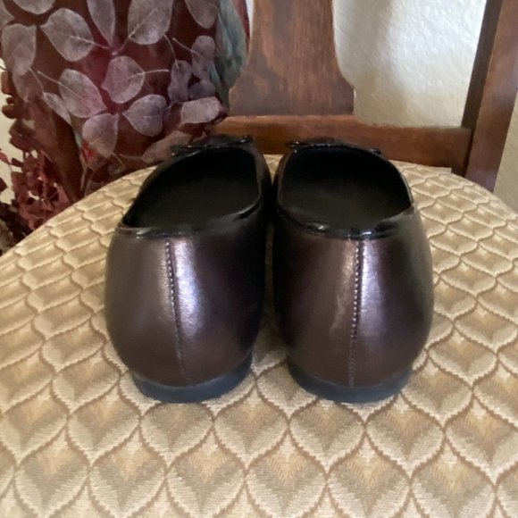 NURTURE Black Patent and Copper Ballet Flats - Picture 4 of 10